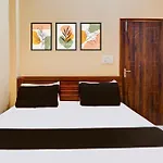 Oyo 82931 Hotel Shiv Dham Inn
