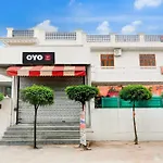 Oyo 82931 Hotel Shiv Dham Inn