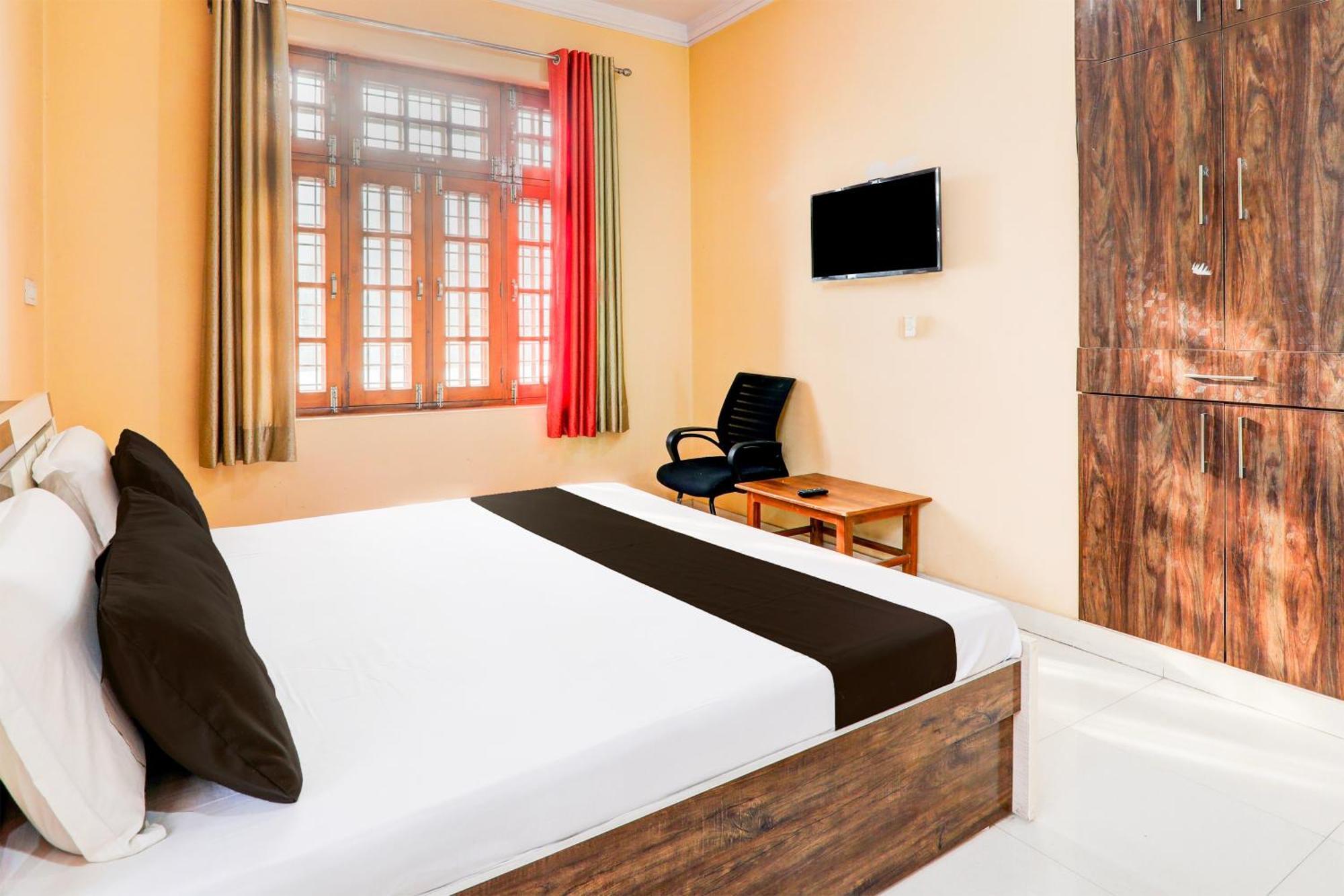 Hotel Oyo 82931 Shiv Dham Lucknow