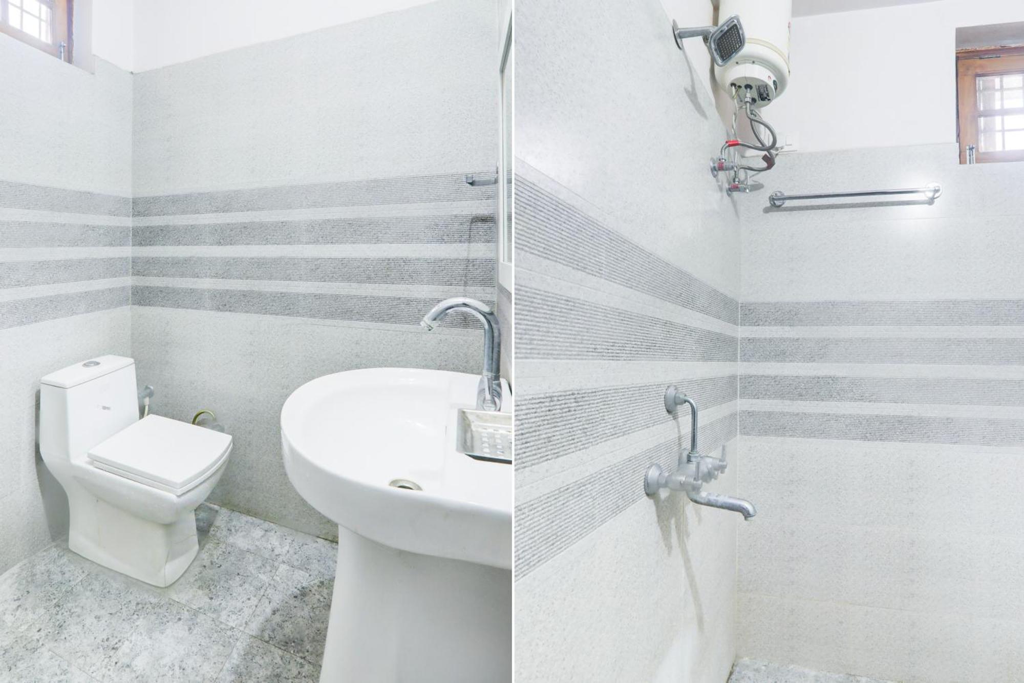 Oyo 82931 Shiv Dham 3*